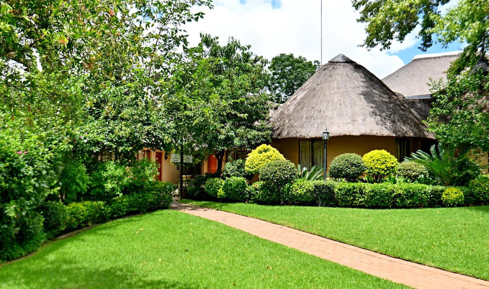 Black Eagle Hotel & Spa Roodepoort Eksteriør billede